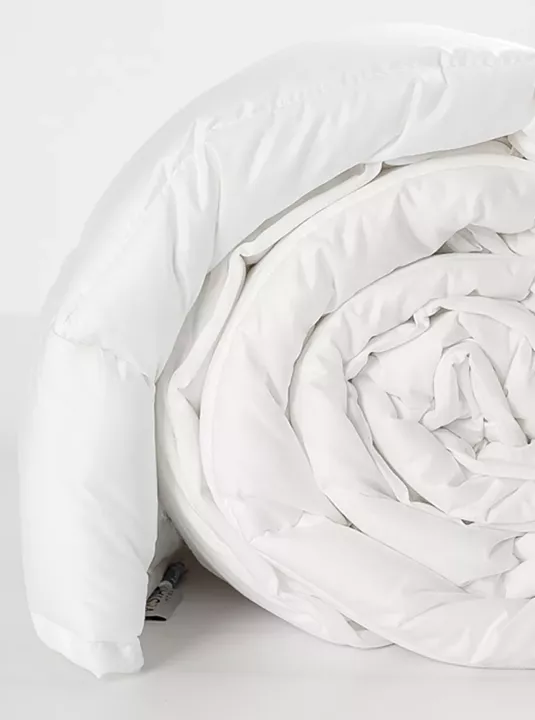 ΠΑΠΛΩΜΑ POLYESTER Quallofil Air Allerban 300 ΛEYKO