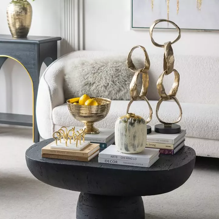 Artekko Kayle Μπεζ Διακοσμητικό Κεραμικό Βάζο με Χρυσές Λεπτομέρειες (16x16x20)cm