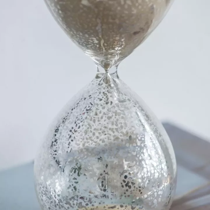 Artekko Hourglass Γυάλινη Διακοσμητική Κλεψύδρα με Μπεζ Άμμο (8x8x20.5)cm
