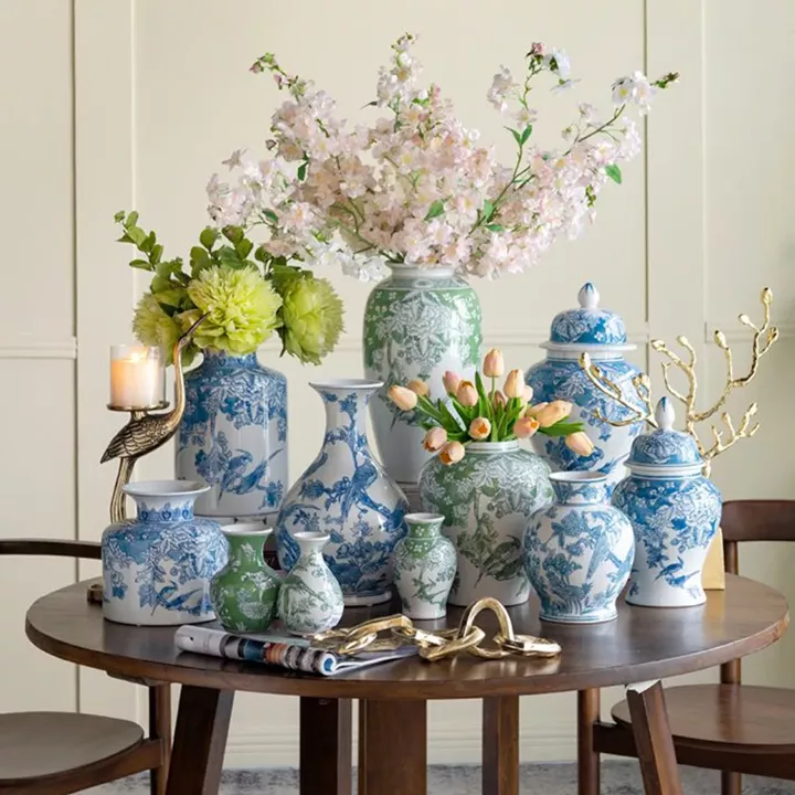 Artekko Melania Διακοσμητικό Βάζο Πορσελάνης σε Άσπρο με Μπλε (20x20x31)cm