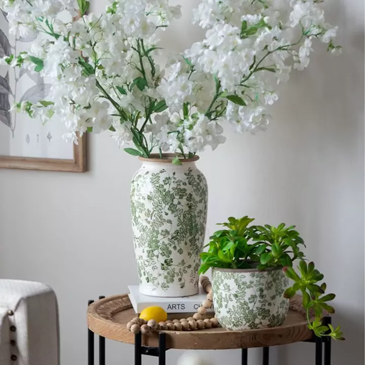 Artekko Aging Μπεζ Διακοσμητικό Κεραμικό Βάζο με Πράσινα Λουλούδια (16.5x16.5x29.5)cm