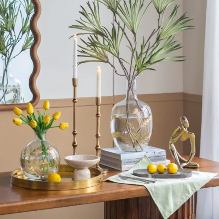 Artekko Figurine Χρυσό Μεταλλικό Επιτραπέζιο Διακοσμητικό Γλυπτό με Φιγούρα (15x10x28)cm