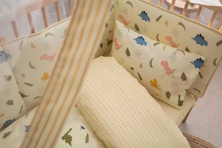 KOYNOYΠIEPA Jurassic ΑΝΕΥ