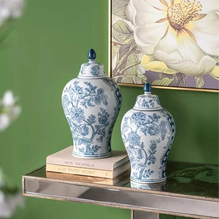 Artekko Melania Διακοσμητικό Βάζο Δοχείο με Καπάκι από Πορσελάνη σε Άσπρο με Μπλε (18x18x32)cm