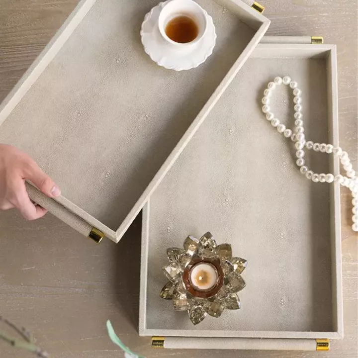 Artekko Lisa Γκρι MDF Διακοσμητικοί Δίσκοι με Τεχνόδερμα (49.53x30.48x3.81)cm (43.18x25.4x3.81)cm 2pcs