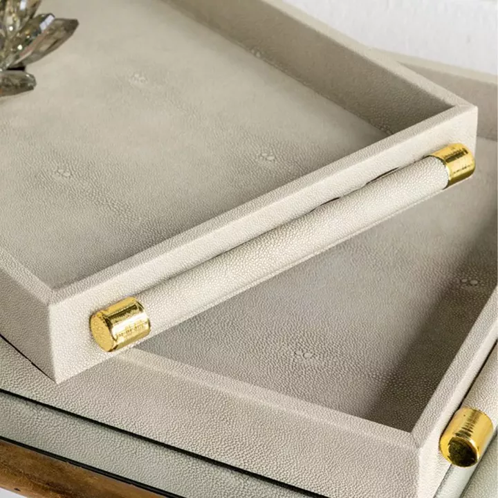 Artekko Lisa Γκρι MDF Διακοσμητικοί Δίσκοι με Τεχνόδερμα (49.53x30.48x3.81)cm (43.18x25.4x3.81)cm 2pcs