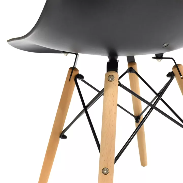 Julita pakoworld chair black PP with wooden legs in natural finish 46x52x81cm