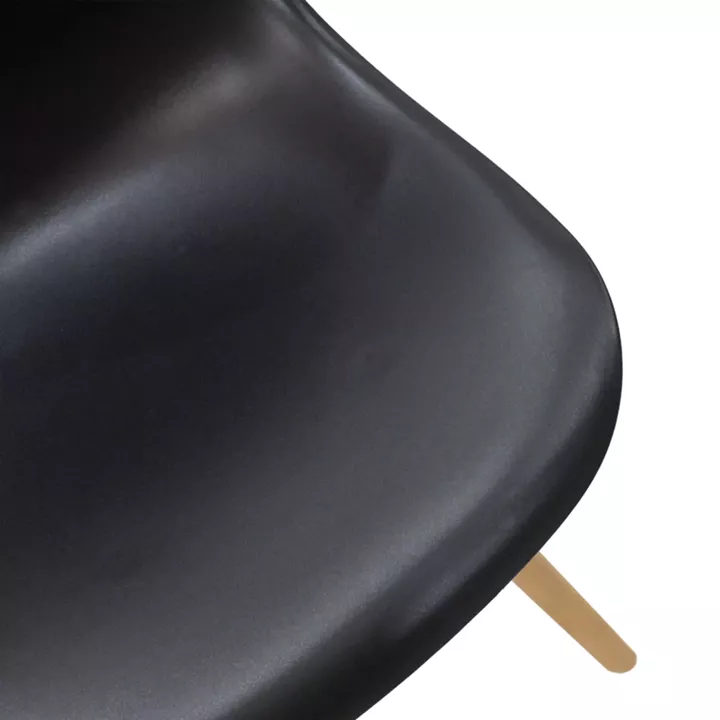 Julita pakoworld chair black PP with wooden legs in natural finish 46x52x81cm