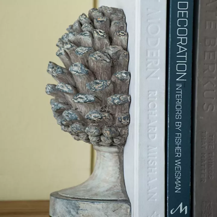 Artekko Pine Cone Γκρι Βιβλιοστάτες Ρητίνης με Κουκουνάρα (23.5x18.5x15.5)cm 2pcs