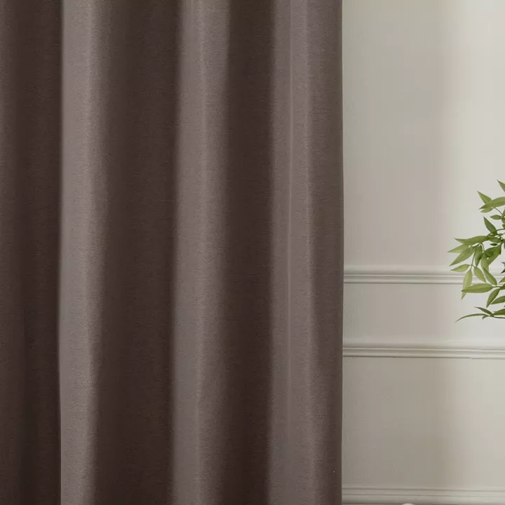 Κουρτίνα Blackout Jacquard σκίασης με 8 μεταλλικούς κρίκους Glare Art 8444 140x270 Μόκα