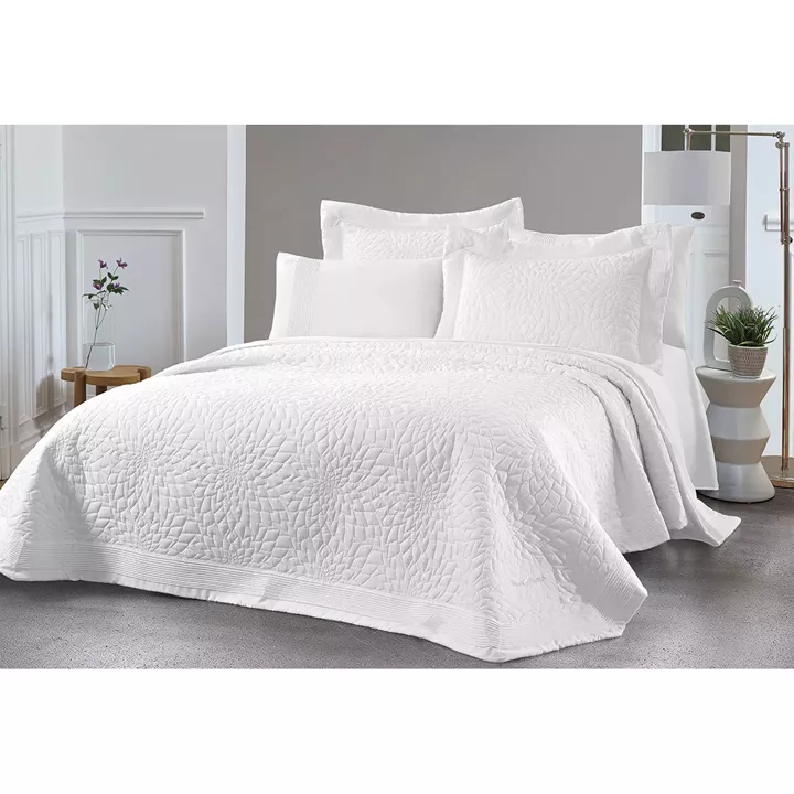 Νυφικό σετ 7 τμχ σε βαλίτσα Muse Art 12506 230x250 Λευκό