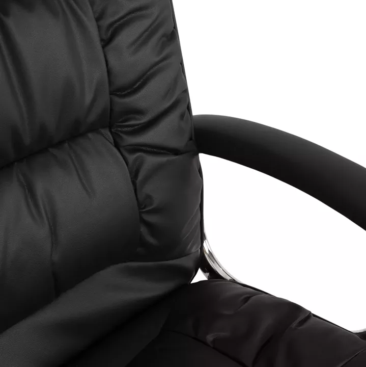 Office chair HM1112 with black PU and chromed base 63x67x113 cm.